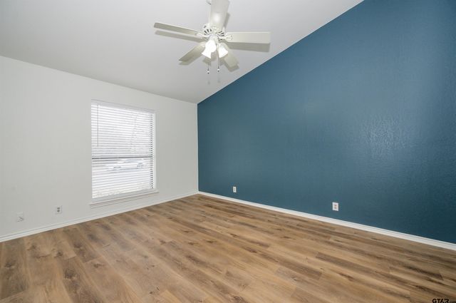 5819 Hollytree, Tyler, TX 75703