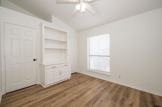 5819 Hollytree, Tyler, TX 75703