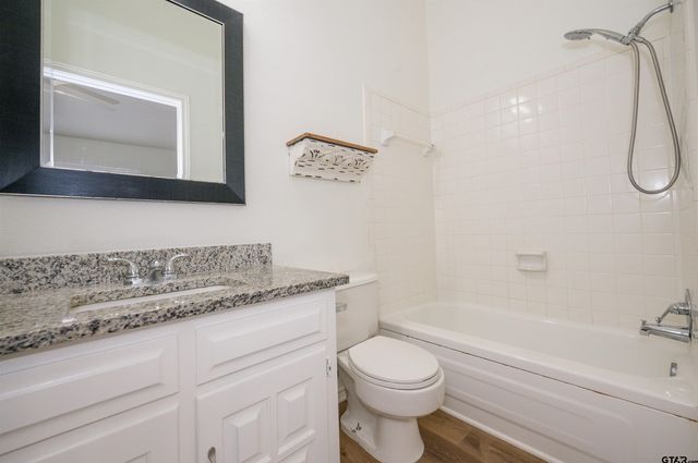 5819 Hollytree, Tyler, TX 75703