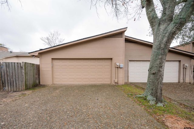 5819 Hollytree, Tyler, TX 75703