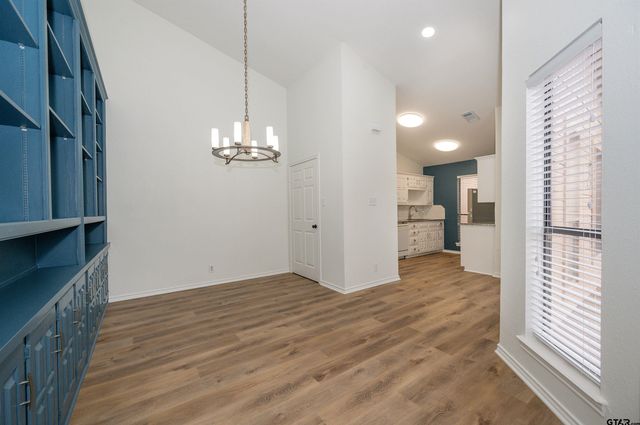 5819 Hollytree, Tyler, TX 75703