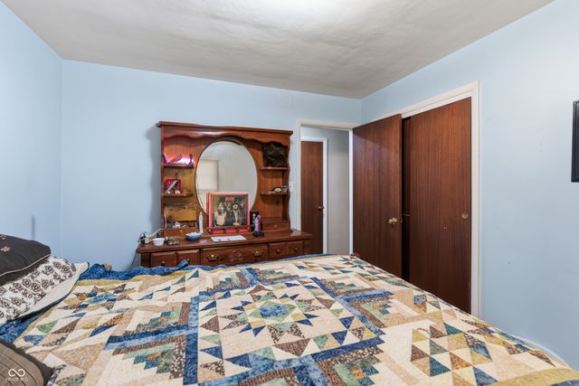 8813 E 16th Street, Indianapolis, IN 46219