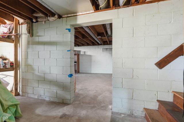 8813 E 16th Street, Indianapolis, IN 46219