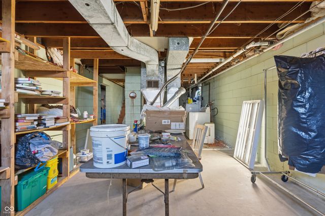 8813 E 16th Street, Indianapolis, IN 46219