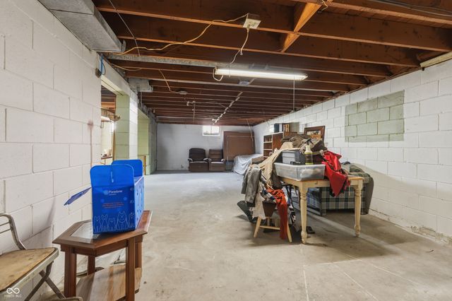 8813 E 16th Street, Indianapolis, IN 46219