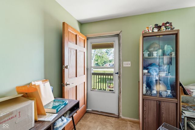 8813 E 16th Street, Indianapolis, IN 46219