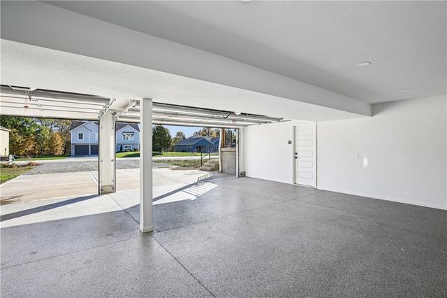 316 NE 51 Road, Warrensburg, MO 64093