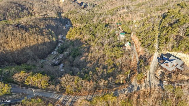 5 Falcon View Way, Sevierville, TN 37862