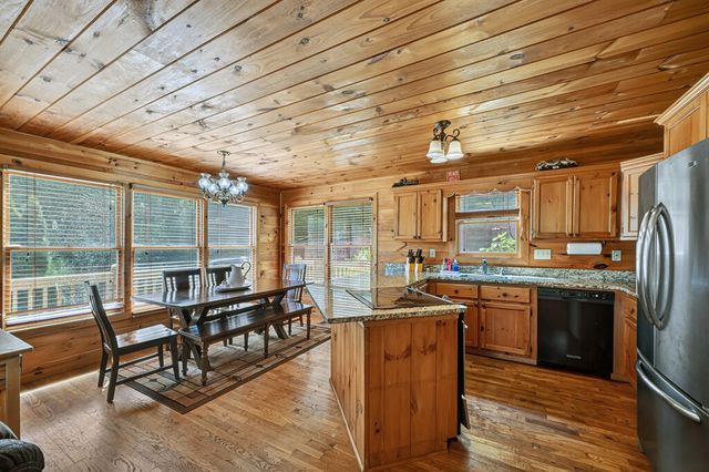 220 Chat-A-While Lane, Morganton, GA 30560