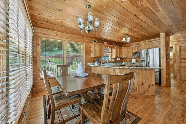 220 Chat-A-While Lane, Morganton, GA 30560