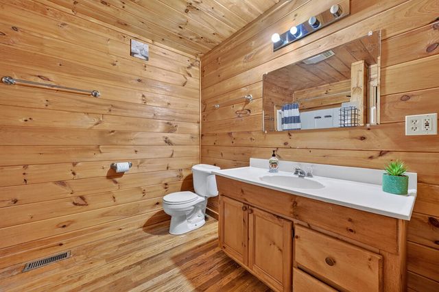 220 Chat-A-While Lane, Morganton, GA 30560