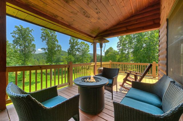 220 Chat-A-While Lane, Morganton, GA 30560