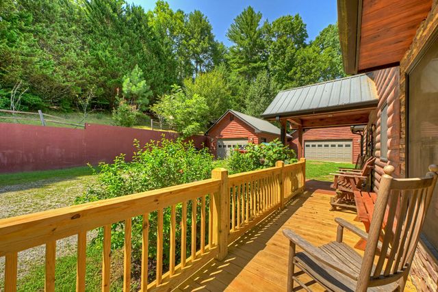 220 Chat-A-While Lane, Morganton, GA 30560