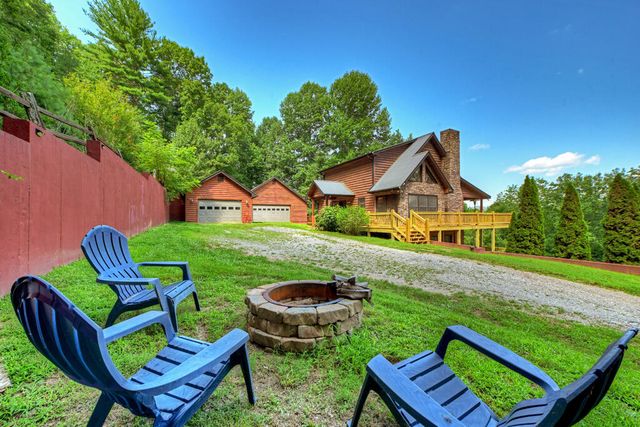220 Chat-A-While Lane, Morganton, GA 30560