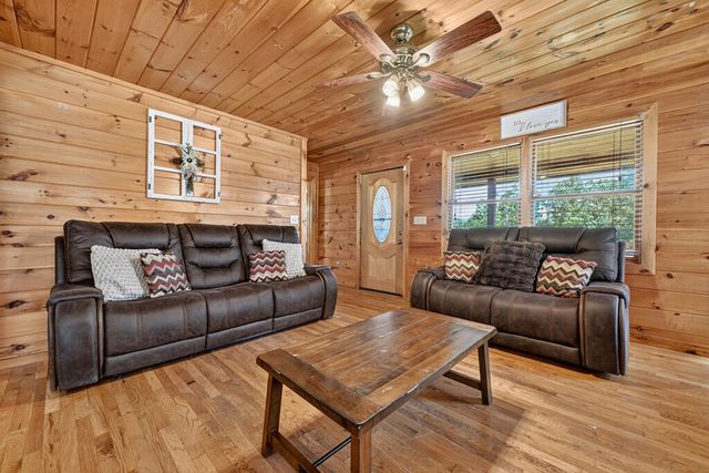 220 Chat-A-While Lane, Morganton, GA 30560