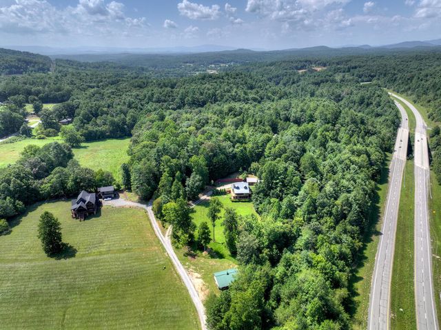 220 Chat-A-While Lane, Morganton, GA 30560