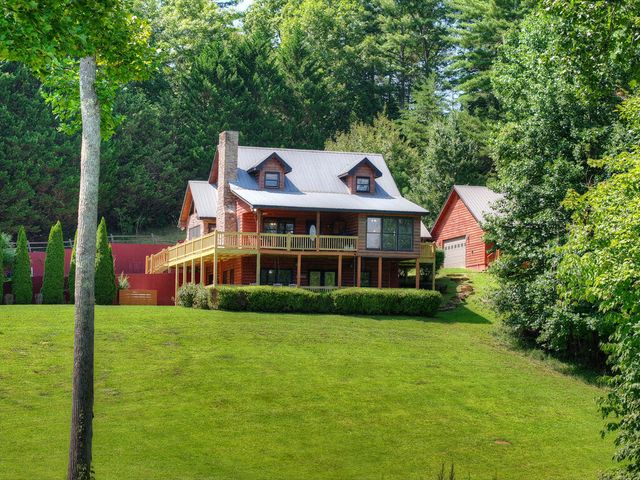 220 Chat-A-While Lane, Morganton, GA 30560