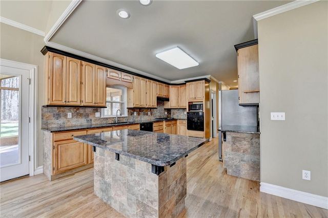 60 Hickory Hill Drive, Oxford, GA 30054