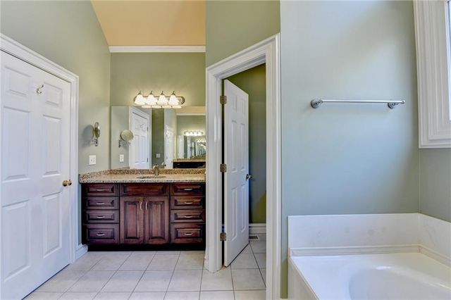 60 Hickory Hill Drive, Oxford, GA 30054