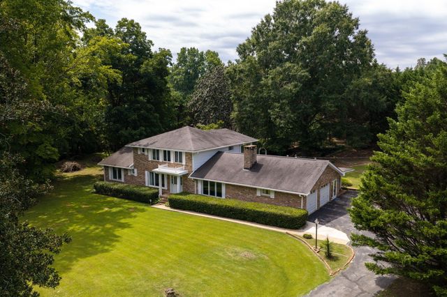 9113 Edgewater Road, Chattanooga, TN 37416