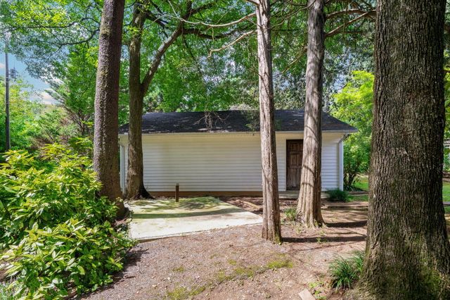 9113 Edgewater Road, Chattanooga, TN 37416