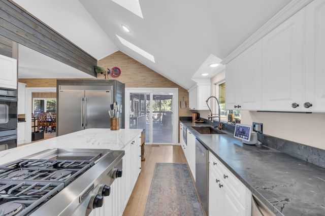 527 Mount Gilead Rd., Murrells Inlet, SC 29576