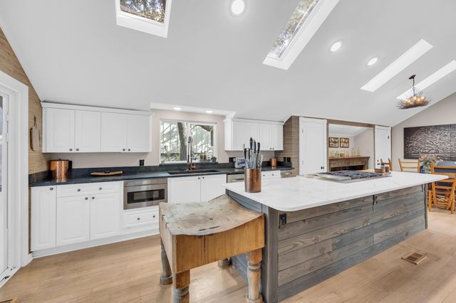 527 Mount Gilead Rd., Murrells Inlet, SC 29576