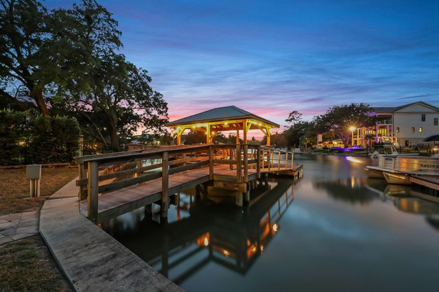 527 Mount Gilead Rd., Murrells Inlet, SC 29576