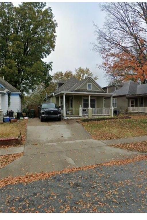 1103 N 13th Street, Leavenworth, KS 66048
