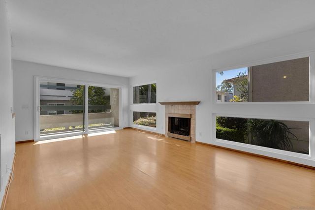 2308 Altisma Way 118, Carlsbad, CA 92009