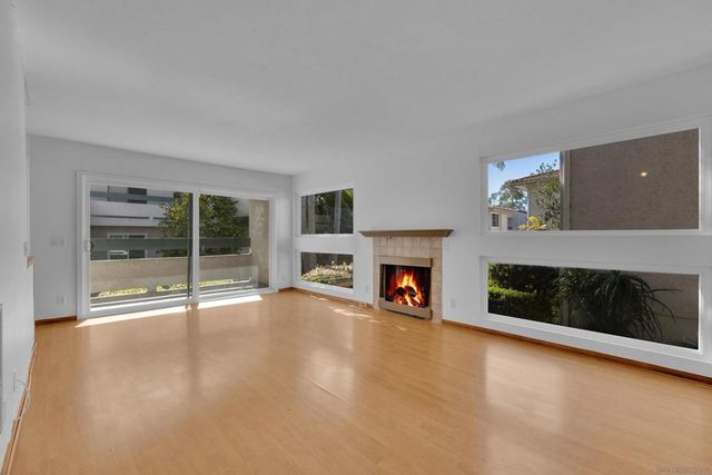 2308 Altisma Way 118, Carlsbad, CA 92009