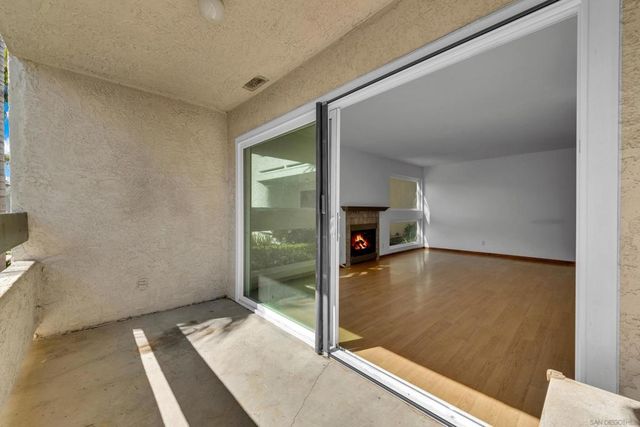 2308 Altisma Way 118, Carlsbad, CA 92009