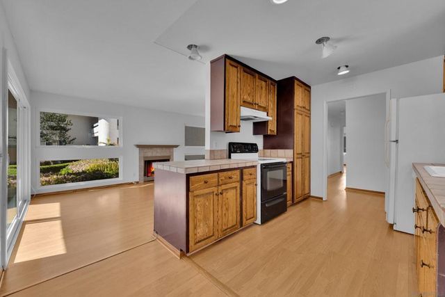 2308 Altisma Way 118, Carlsbad, CA 92009