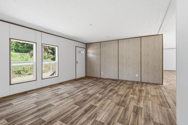 212 Gibson Road, Spartanburg, SC 29302