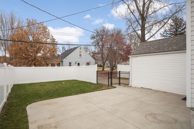 5904 Minnetonka Boulevard, Saint Louis Park, MN 55416