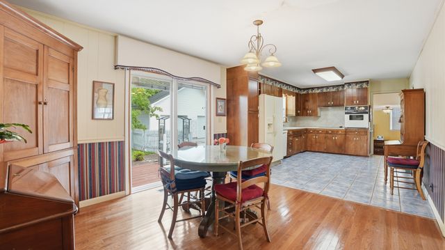 1205 Woodcrest Dr, Manchester, TN 37355