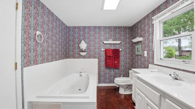 1205 Woodcrest Dr, Manchester, TN 37355