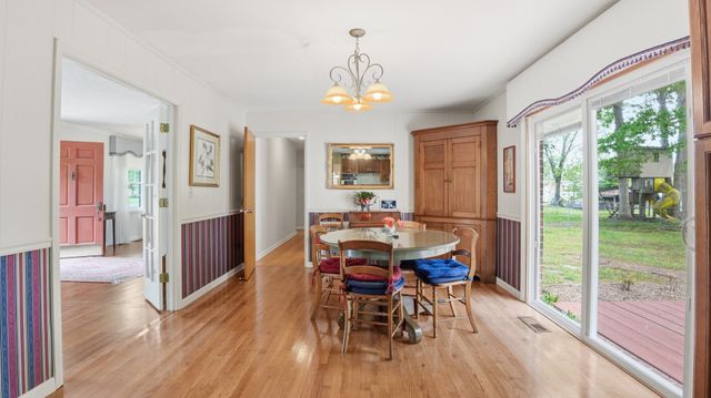 1205 Woodcrest Dr, Manchester, TN 37355
