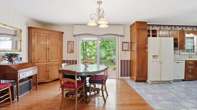 1205 Woodcrest Dr, Manchester, TN 37355