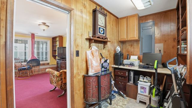 1205 Woodcrest Dr, Manchester, TN 37355