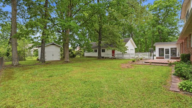 1205 Woodcrest Dr, Manchester, TN 37355