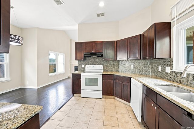 3026 BEACON FLD, San Antonio, TX 78245