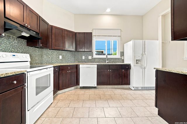 3026 BEACON FLD, San Antonio, TX 78245