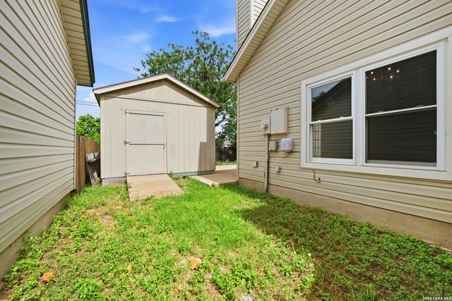 3026 BEACON FLD, San Antonio, TX 78245