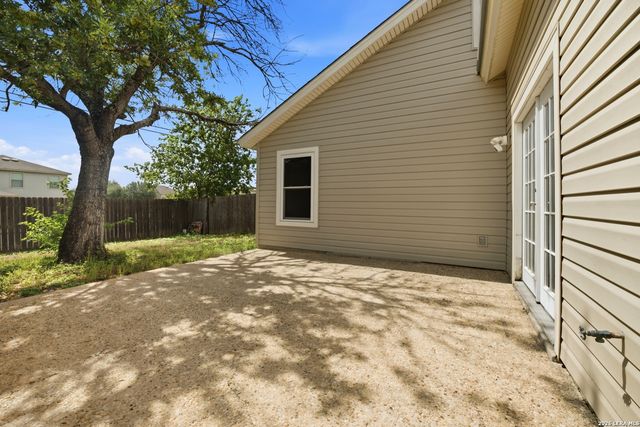 3026 BEACON FLD, San Antonio, TX 78245