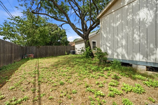 3026 BEACON FLD, San Antonio, TX 78245