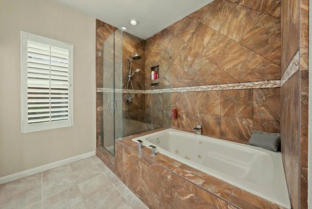 138 Lake Shore Drive, Rancho Mirage, CA 92270