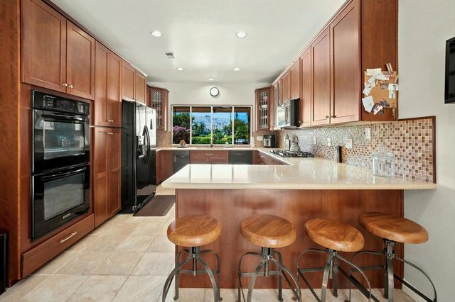 138 Lake Shore Drive, Rancho Mirage, CA 92270