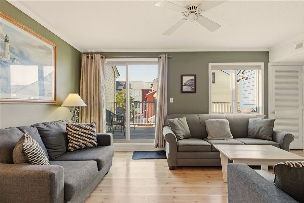 216 Goddard Row, Newport, RI 02840