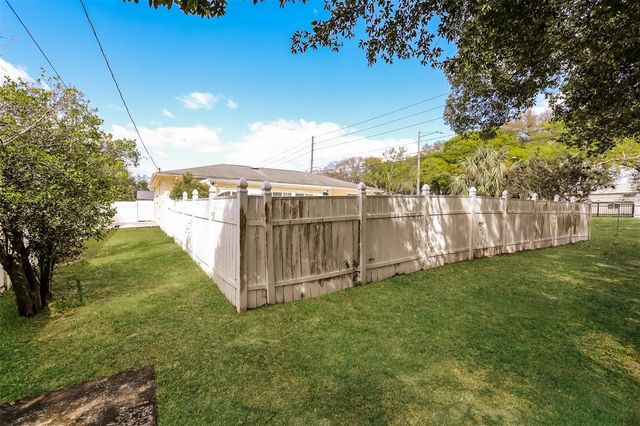 7000 WATSEKA AVENUE, Orlando, FL 32818